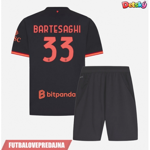 Lacne Dětský Futbalové dres AC Milan Davide Bartesaghi #33 2026-27 Krátky Rukáv - Tretina (+ trenírky)
